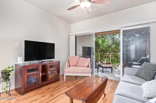 Photo #4: 6675929 Listing 