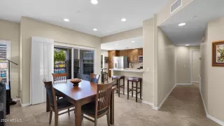 Photo #6: 6676234 Listing