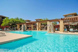 Photo #2: 6676277 Listing