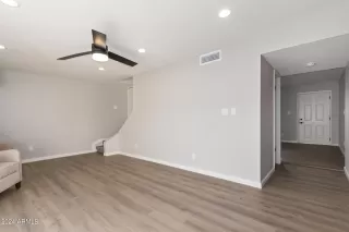 Photo #5: 6676303 Listing