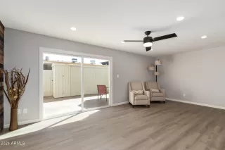 Photo #6: 6676303 Listing