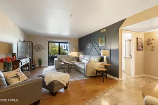 Photo #4: 6676318 Listing 