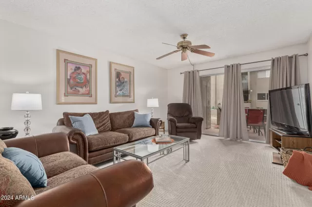 MLS: 6676354 Condo For Sale