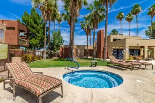 Photo #3: 6676500 Listing 