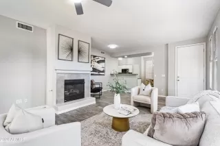 Photo #6: 6676920 Listing 