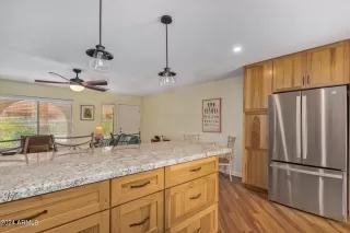Photo #2: 6676943 Listing