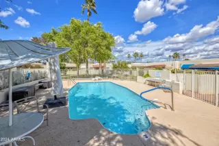 Photo #4: 6677207 Listing