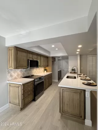 Photo #3: 6677498 Listing 