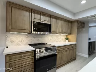 Photo #5: 6677498 Listing 