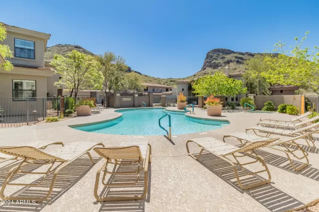 MLS: 6677509 Condo For Sale