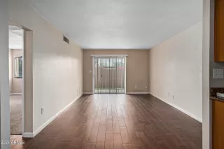 Photo #2: 6677630 Listing