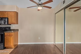Photo #6: 6677630 Listing