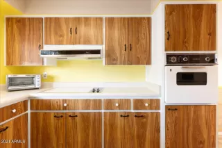 Photo #6: 6677847 Listing