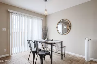 Photo #3: 6677881 Listing