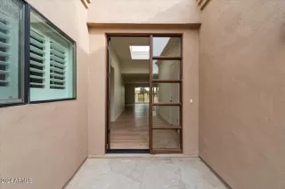 Photo #2: 6677896 Listing