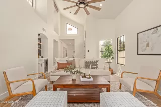 Photo #6: 6677951 Listing 