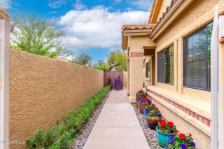 Photo #4: 6677974 Listing