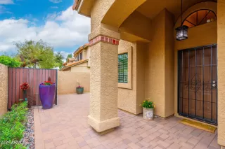 Photo #6: 6677974 Listing