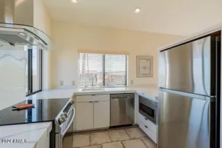 Photo #3: 6678217 Listing 