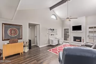 Photo #5: 6678859 Listing 