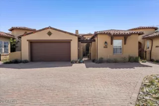 Photo #5: 6679114 Listing