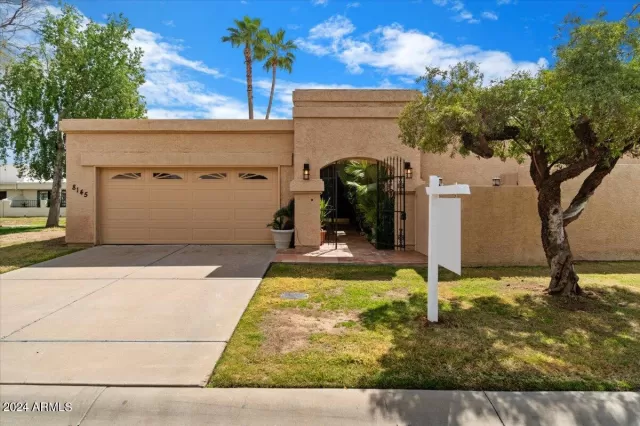 MLS: 6679270 Condo For Sale