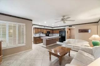 Photo #2: 6679270 Listing