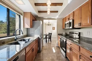 Photo #2: 6679395 Listing