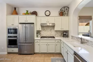 Photo #2: 6679604 Listing