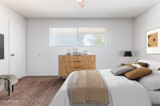 Photo #5: 6679607 Listing