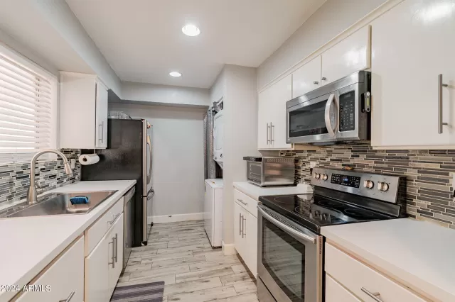 MLS: 6679639 Condo For Sale