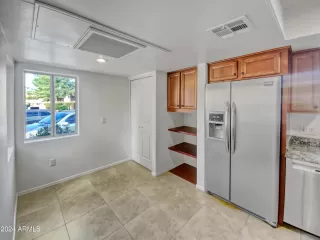 Photo #6: 6679853 Listing