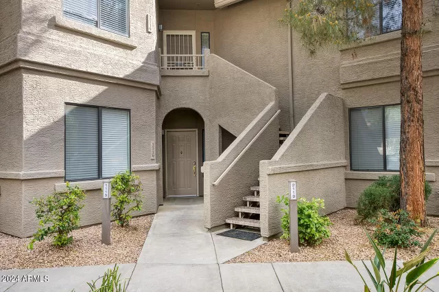 MLS: 6679942 Condo For Sale