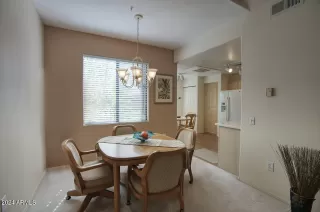 Photo #3: 6679942 Listing