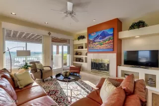 Photo #4: 6679986 Listing