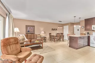 Photo #6: 6680145 Listing 