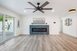 Photo #6: 6680205 Listing