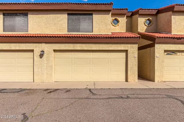 MLS: 6680257 Condo For Sale