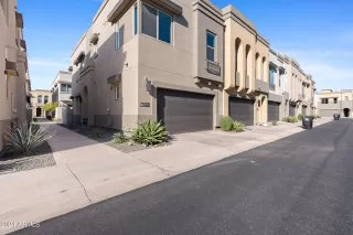 Photo #1: 6680317 Listing