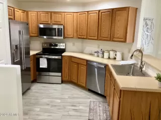 Photo #5: 6680640 Listing 