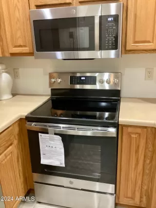 Photo #6: 6680640 Listing 