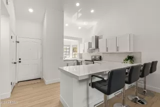 Photo #6: 6680683 Listing