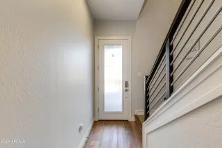 Photo #4: 6680853 Listing