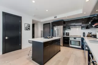 Photo #5: 6680859 Listing