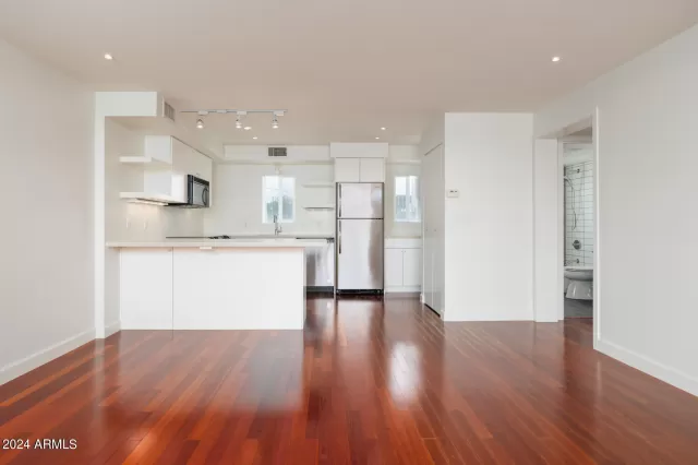 MLS: 6680860 Condo For Sale