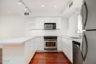 Photo #1: 6680860 Listing 