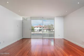 Photo #2: 6680860 Listing 