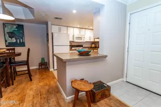 Photo #6: 6680955 Listing 