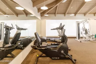 Photo #3: 6681019 Listing