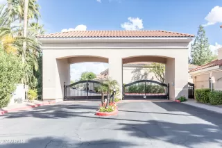 Photo #5: 6681019 Listing